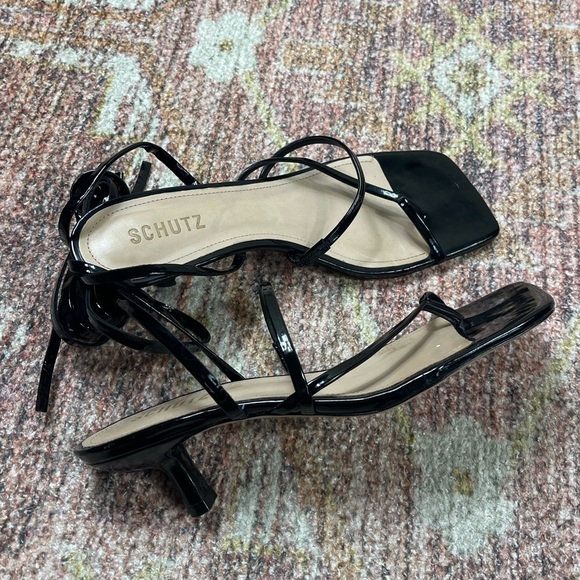 Schutz Lily Patent Leather Kitten Heel Ankle Wrap Sandals Size 9 - Picture 6 of 9